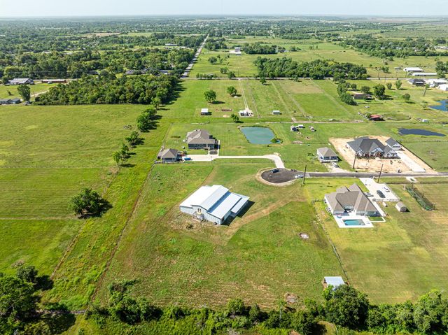 13802 Coyote Run, Santa Fe, TX 77517