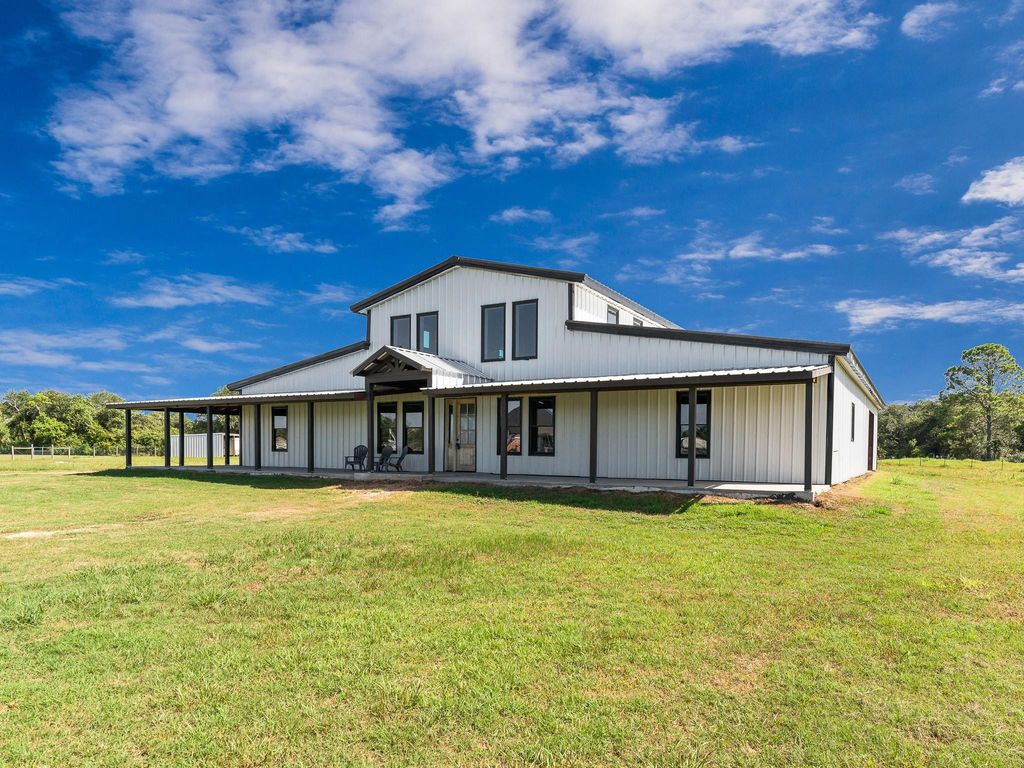 13802 Coyote Run, Santa Fe, TX 77517