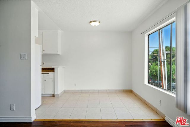 4100 W 1st Street 203, Los Angeles, CA 90004
