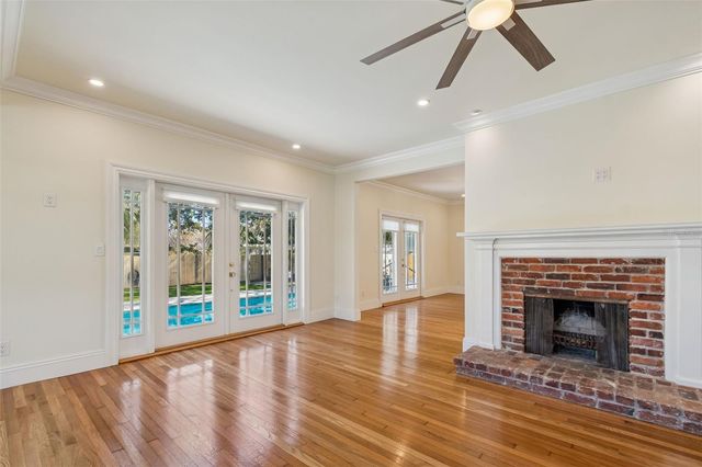 344 21ST AVENUE NE, St Petersburg, FL 33704