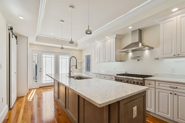 344 21ST AVENUE NE, St Petersburg, FL 33704