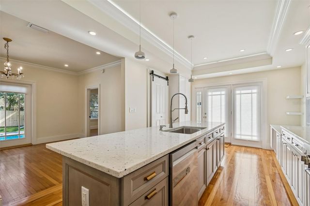 344 21ST AVENUE NE, St Petersburg, FL 33704