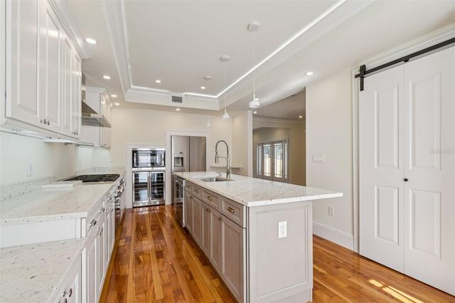 344 21ST AVENUE NE, St Petersburg, FL 33704