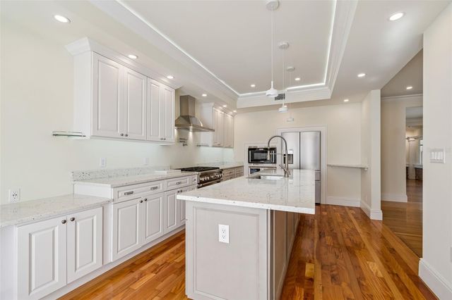 344 21ST AVENUE NE, St Petersburg, FL 33704