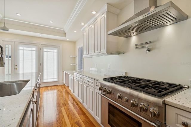 344 21ST AVENUE NE, St Petersburg, FL 33704