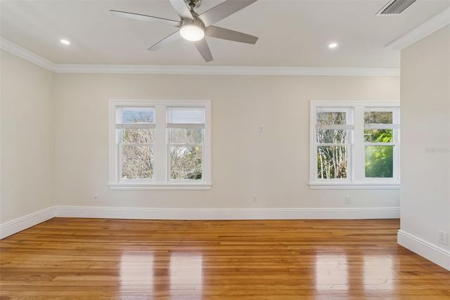 344 21ST AVENUE NE, St Petersburg, FL 33704