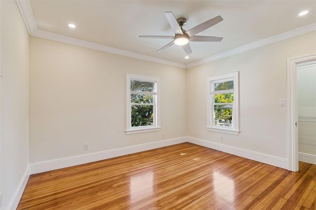 344 21ST AVENUE NE, St Petersburg, FL 33704