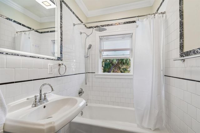 344 21ST AVENUE NE, St Petersburg, FL 33704