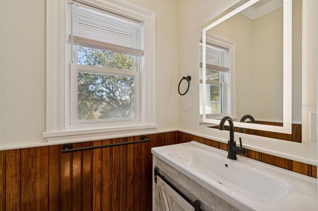 344 21ST AVENUE NE, St Petersburg, FL 33704