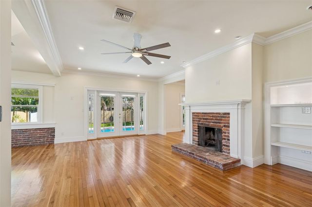 344 21ST AVENUE NE, St Petersburg, FL 33704