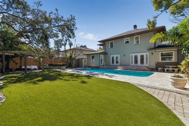 344 21ST AVENUE NE, St Petersburg, FL 33704