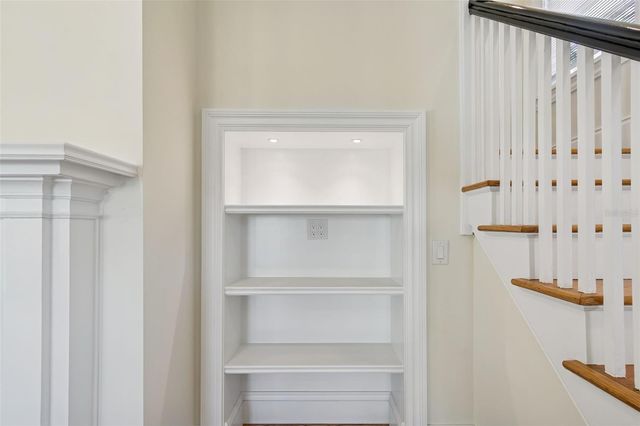 344 21ST AVENUE NE, St Petersburg, FL 33704