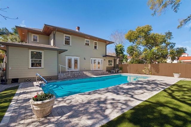 344 21ST AVENUE NE, St Petersburg, FL 33704