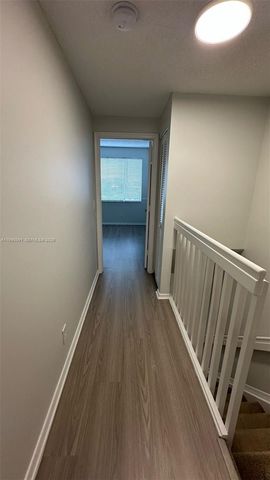 50 Key West Ct 50, Weston, FL 33326