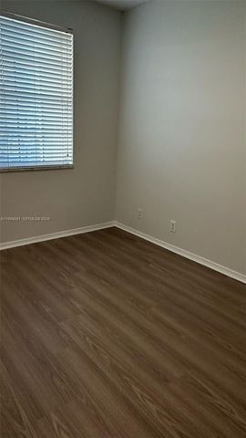 50 Key West Ct 50, Weston, FL 33326