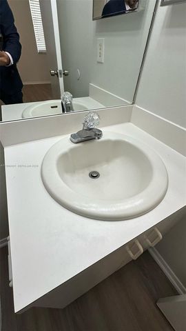 50 Key West Ct 50, Weston, FL 33326