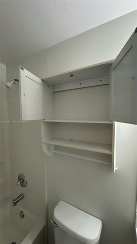 50 Key West Ct 50, Weston, FL 33326