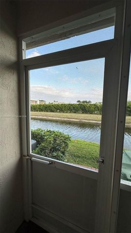 50 Key West Ct 50, Weston, FL 33326