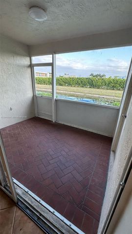 50 Key West Ct 50, Weston, FL 33326