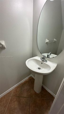 50 Key West Ct 50, Weston, FL 33326