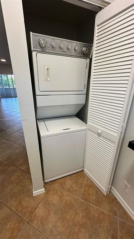 50 Key West Ct 50, Weston, FL 33326