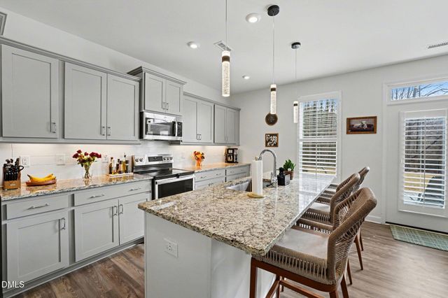 403 W Odell Lane, Zebulon, NC 27597