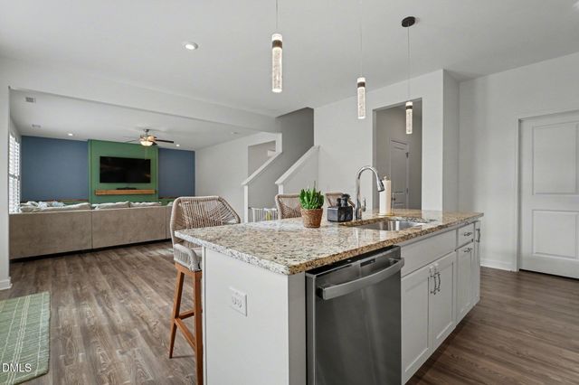 403 W Odell Lane, Zebulon, NC 27597