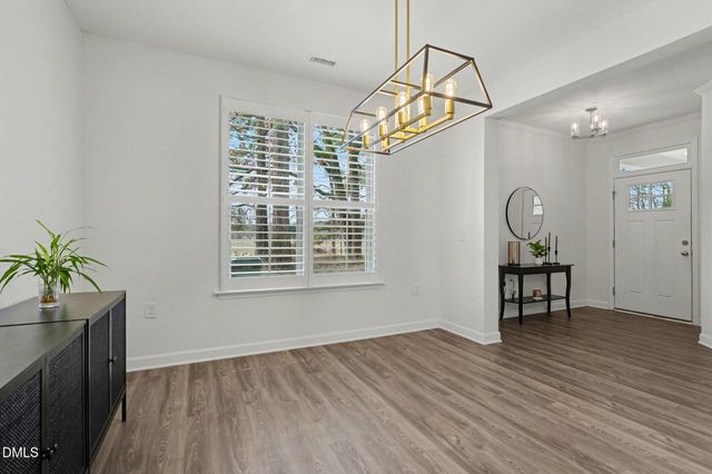 403 W Odell Lane, Zebulon, NC 27597