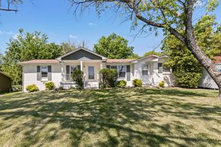 2821 Galesburg Dr, Nashville, TN 37217