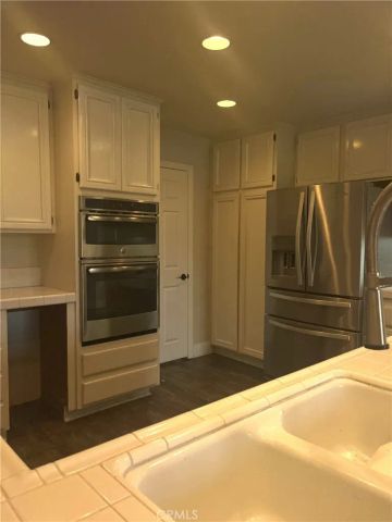 24502 Windsor A, Valencia, CA 91355