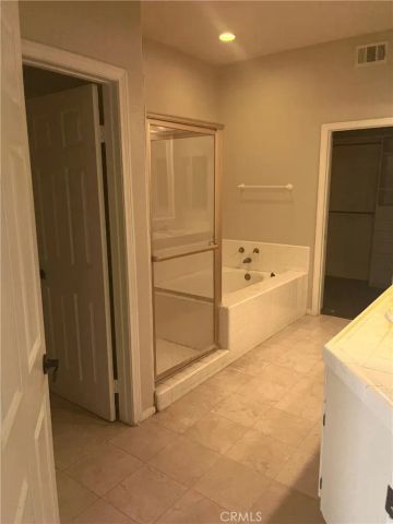 24502 Windsor A, Valencia, CA 91355