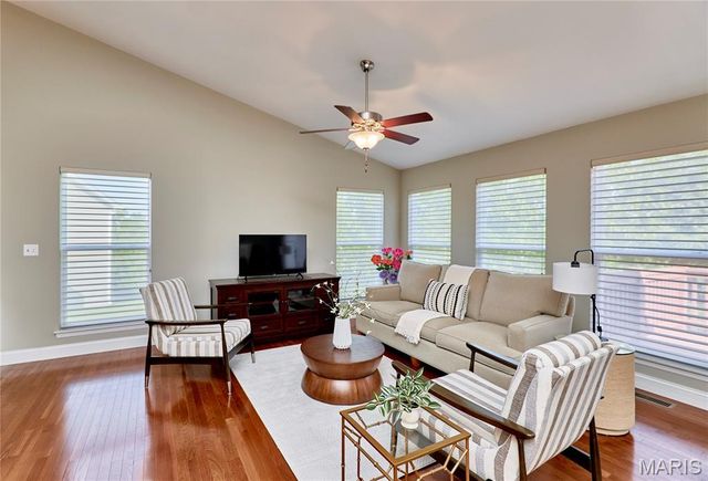 1203 Sadie Lane, Fenton, MO 63026