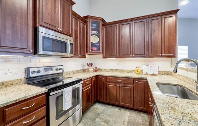 1203 Sadie Lane, Fenton, MO 63026