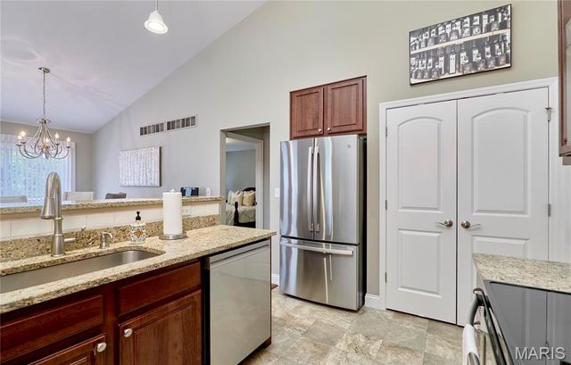 1203 Sadie Lane, Fenton, MO 63026