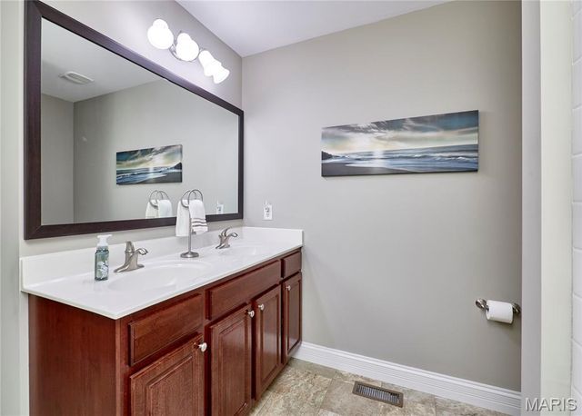 1203 Sadie Lane, Fenton, MO 63026