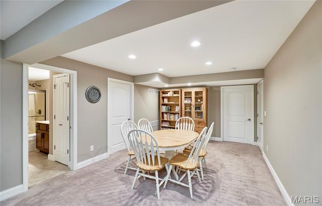 1203 Sadie Lane, Fenton, MO 63026