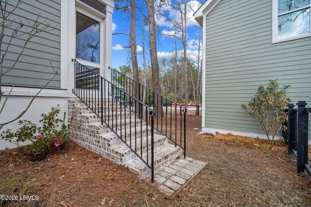 226 Coosaw Point Boulevard, Beaufort, SC 29907
