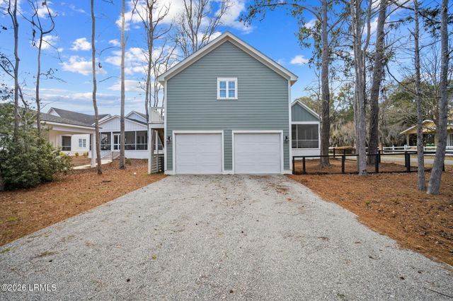 226 Coosaw Point Boulevard, Beaufort, SC 29907