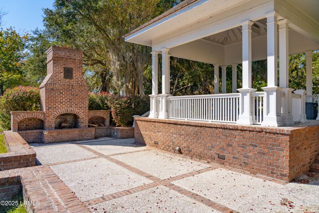 226 Coosaw Point Boulevard, Beaufort, SC 29907