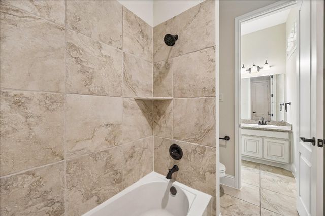 6 Cotton Iron Drive, Missouri City, TX 77459