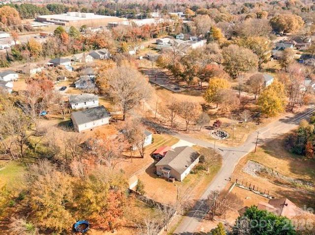 1001 West Circle, Gastonia, NC 28054