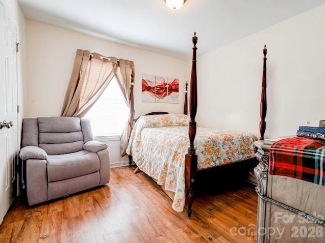 1001 West Circle, Gastonia, NC 28054