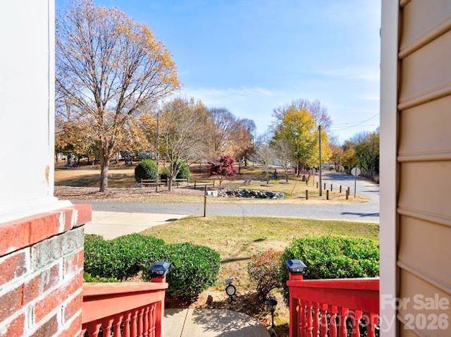 1001 West Circle, Gastonia, NC 28054