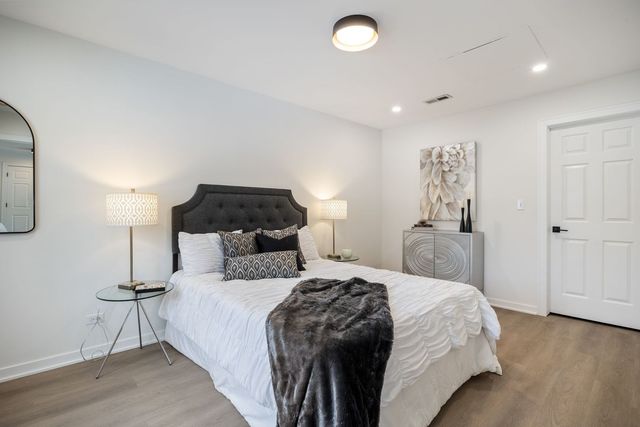 630 Bode Road, Hoffman Estates, IL 60169