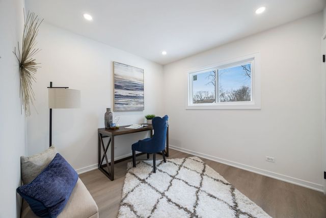 630 Bode Road, Hoffman Estates, IL 60169