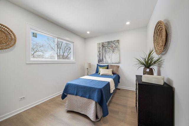 630 Bode Road, Hoffman Estates, IL 60169