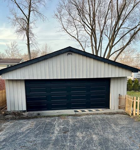 630 Bode Road, Hoffman Estates, IL 60169