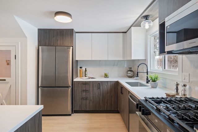 630 Bode Road, Hoffman Estates, IL 60169