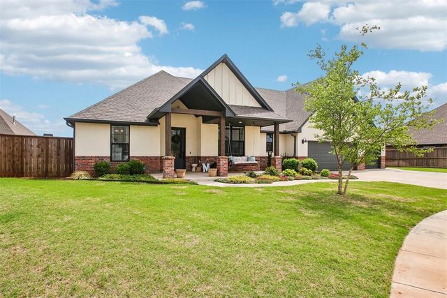 2208 W Earl Drive, Mustang, OK 73064
