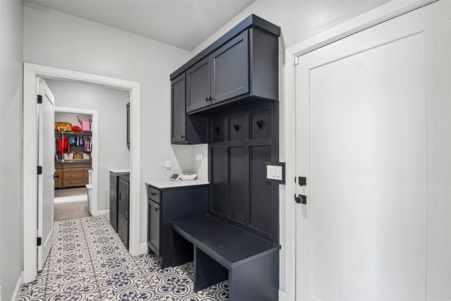 2208 W Earl Drive, Mustang, OK 73064